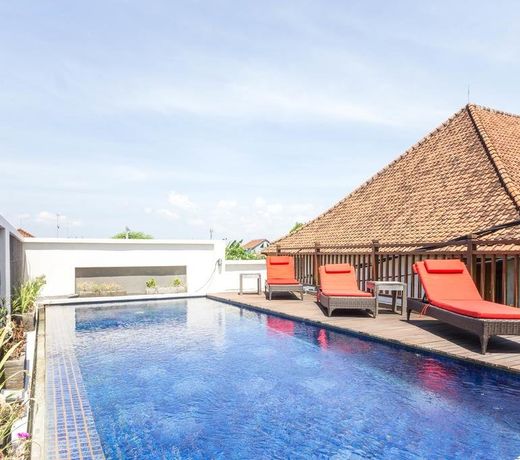 RedDoorz Plus near Sanur Beach 2