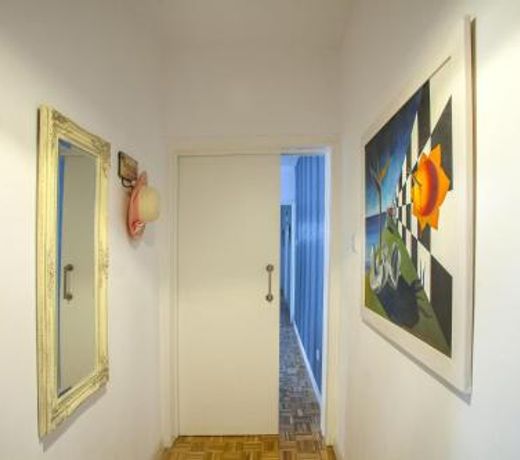 Omerou Apartment
