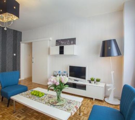 Omerou Apartment