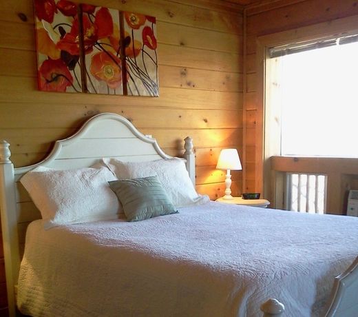 Stone Waters Inn