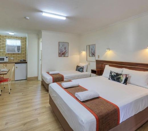Bryants Motel Roma