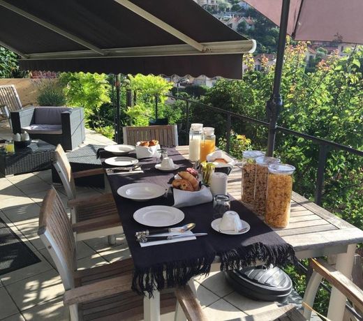 Skylark Bed & Breakfast