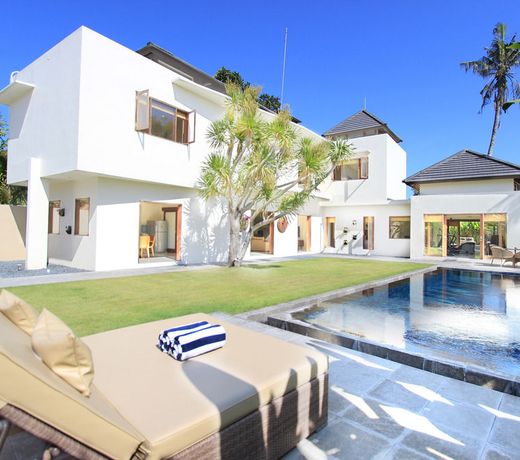 Villa Maya Sanur