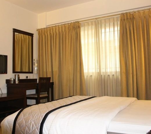 Hotel Red Mount Aquila