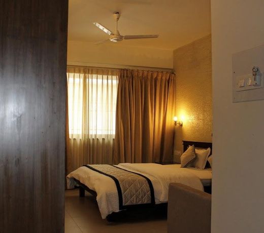 Hotel Red Mount Aquila