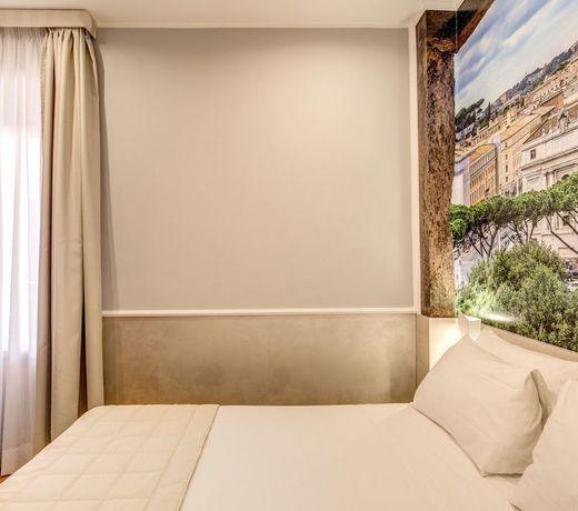 Top Floor Colosseo Guesthouse
