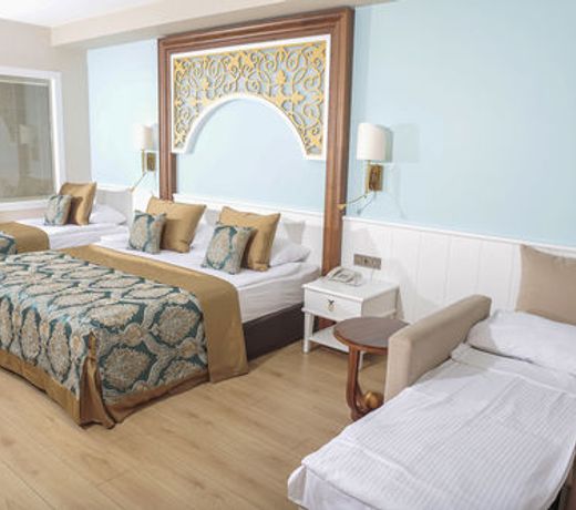 J'adore Deluxe Hotel & Spa