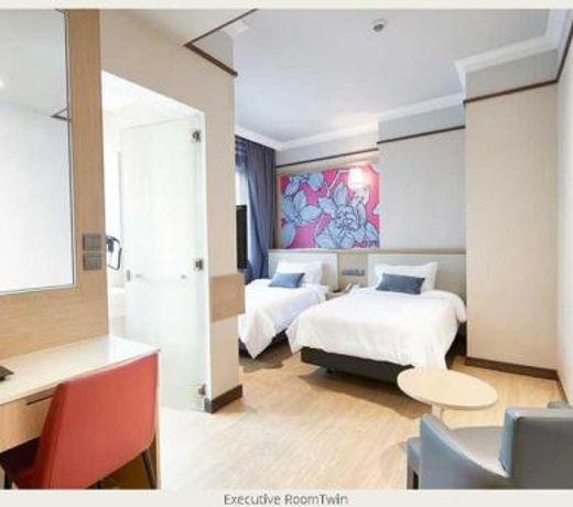 Hotel Bencoolen @ Hong Kong Street (SG Clean, Staycation Approved)