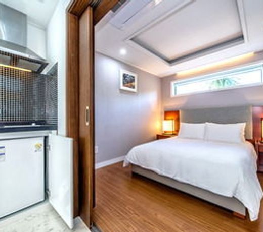 The Shimpang Spa & Pool Villa