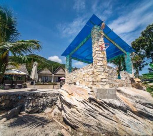 Rocks Beach Boutique Bungalows