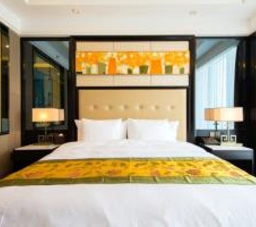 Chengdu Dading Century Hotel