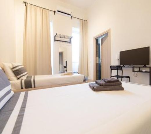 Romano Rooms