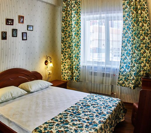 Hotel 7 Dorog