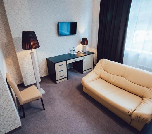 Lastochka Hotel