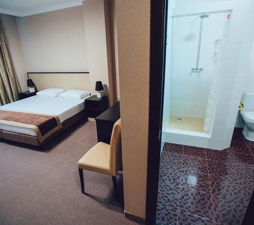 Lastochka Hotel