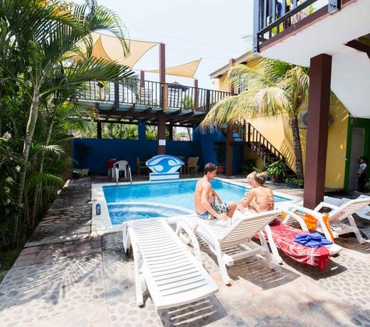 Papaya Lodge