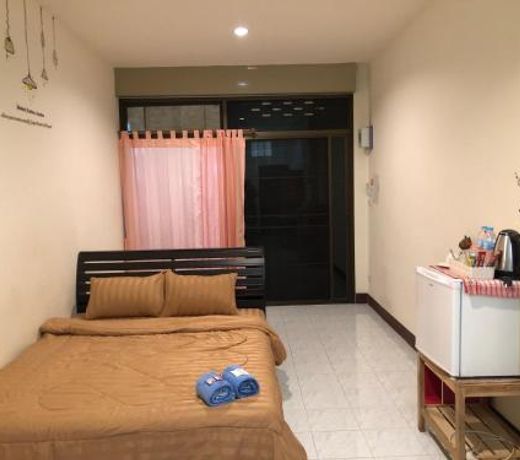 Sandee Place Guesthouse Chomthong