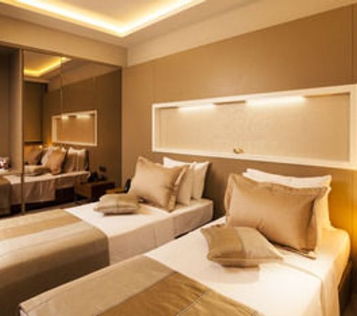 Elara Hotel