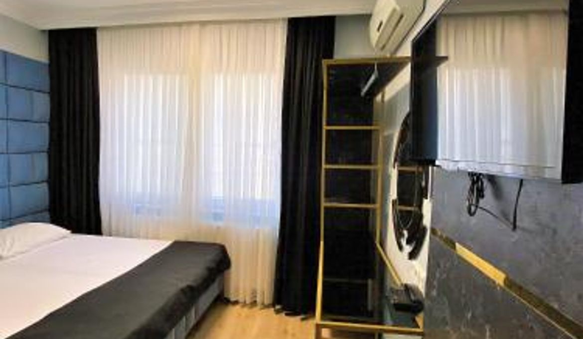 Orange Airport Hotel