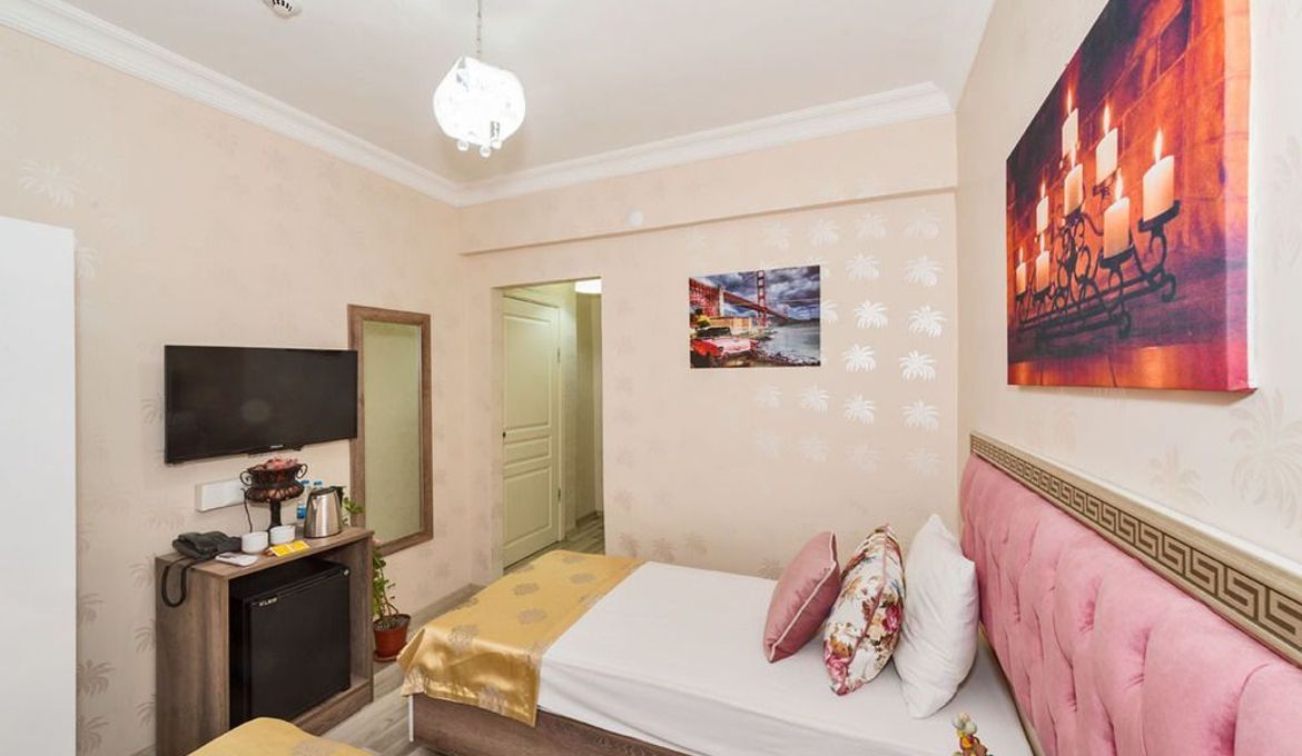 Orange Airport Hotel