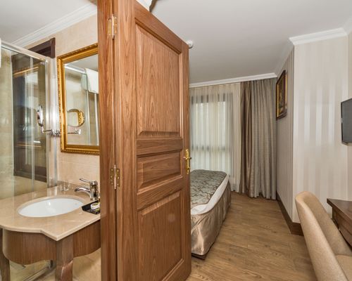 Realstar Hotel - Стамбул - фото 8