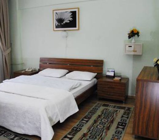 Vip Apart Hotel