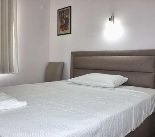 Burhaniye Merkez Otel