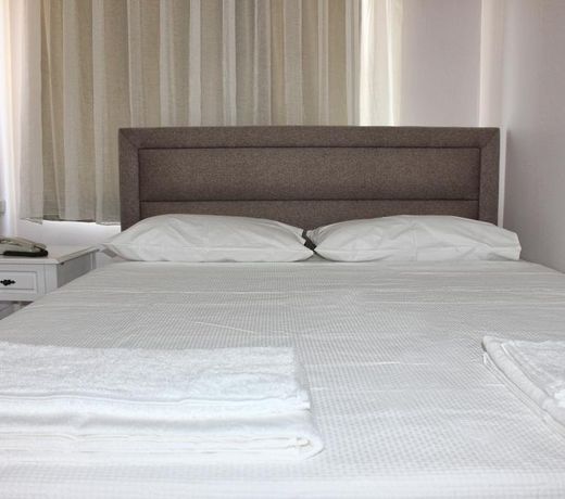 Burhaniye Merkez Otel