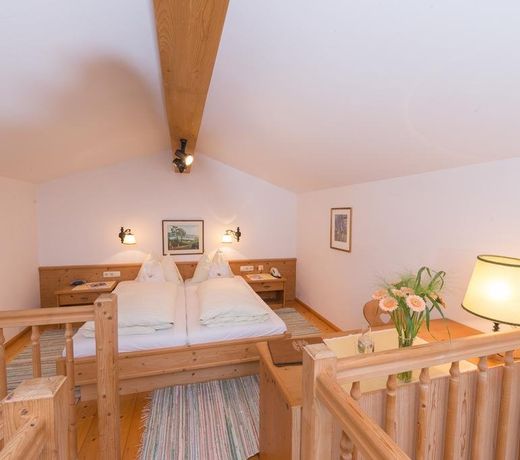Der Erlhof Restaurant & Landhotel