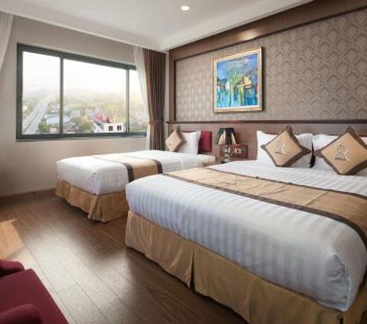 Royal Palace Hotel