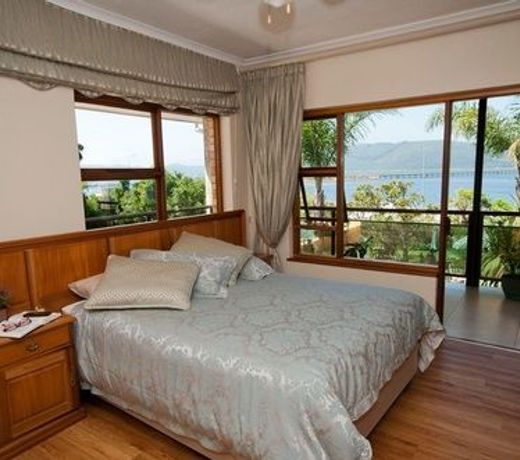 Lagoon Breeze Guest House