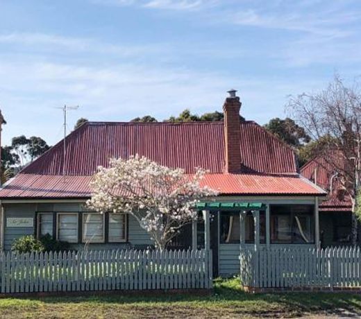 Kerrellie Cottages 2, 4 & 8 Reid Street