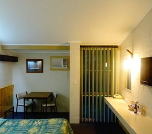 Coal Creek Motel