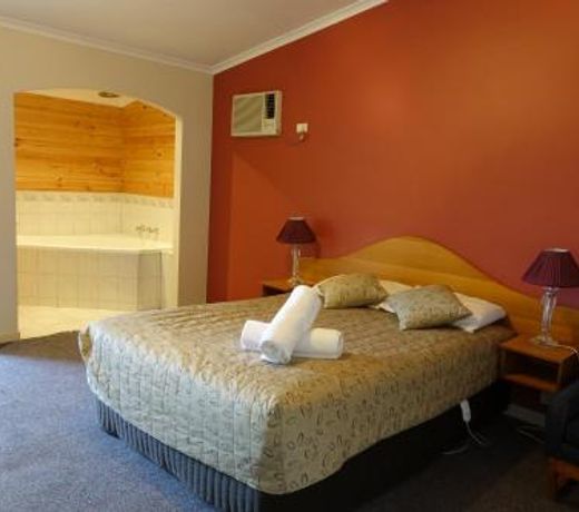 Coal Creek Motel
