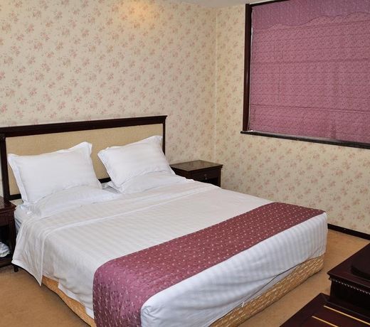 Lilac Hotel Qingdao