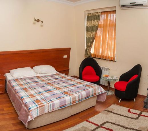 Family Hotel