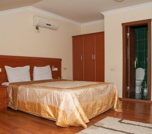 Family Hotel
