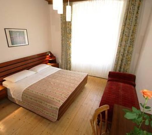 Hotel Lago di Braies