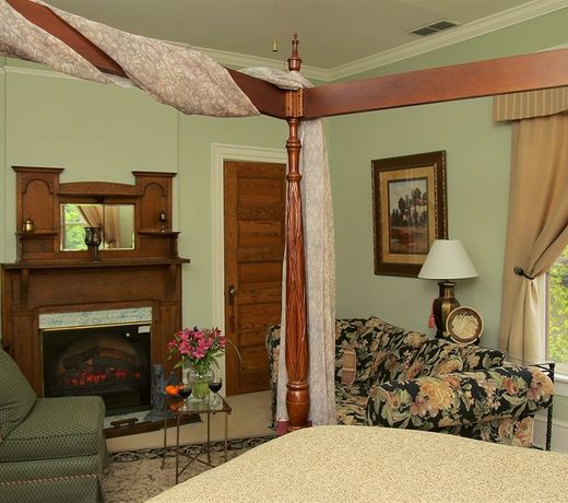 Hill House Bed and Breakfast