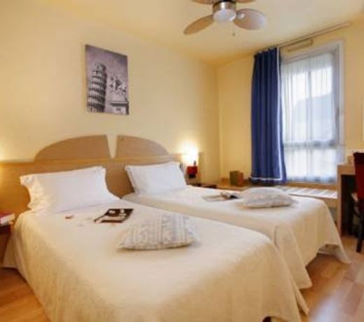 Kyriad Direct Arpajon