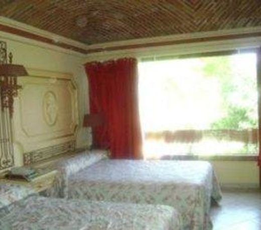 Cantesse Hotel
