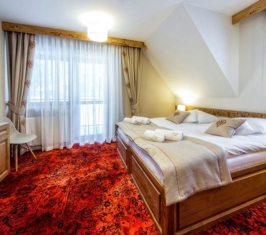 Gold Hotel