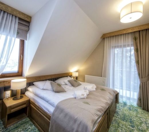Gold Hotel