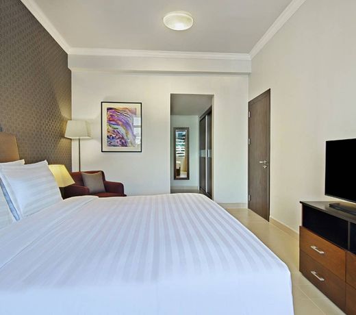 The Curve Hotel