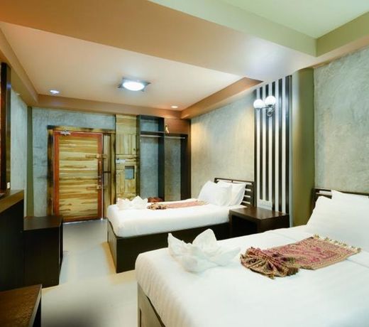 Riverpool Resort