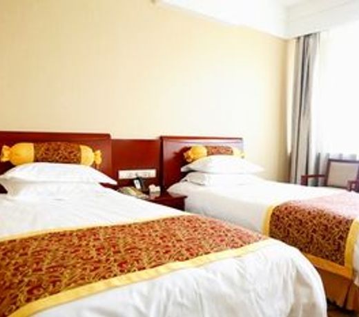 Luoyang Yijun Hotel