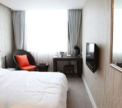 Luoyang Bohemia Hotel