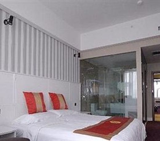 BABYLON HOTEL