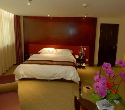 LUOYANG QUANJUDE HOTEL