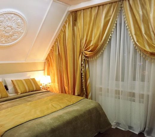 Alekses Hotel